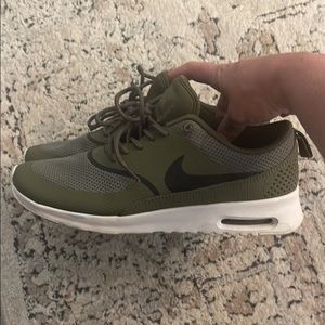 Women’s Nike Air Max Thea